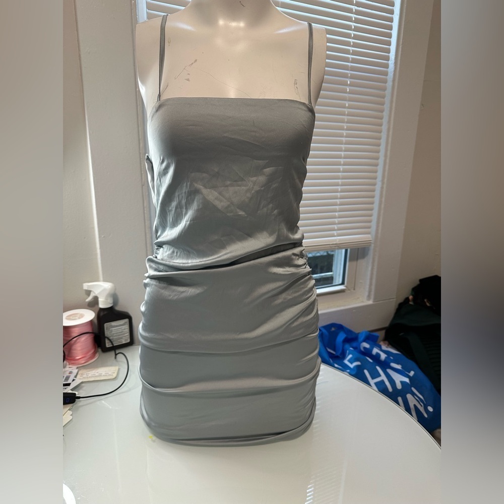 Forever 21 Gray Mini Dress - Picture 2 of 4